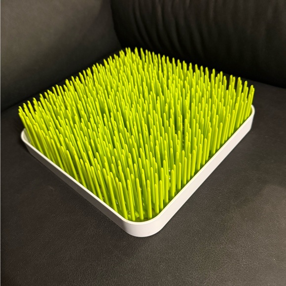Green Grass-Like Baby Bottle Drying Rack - Picture 1 of 2